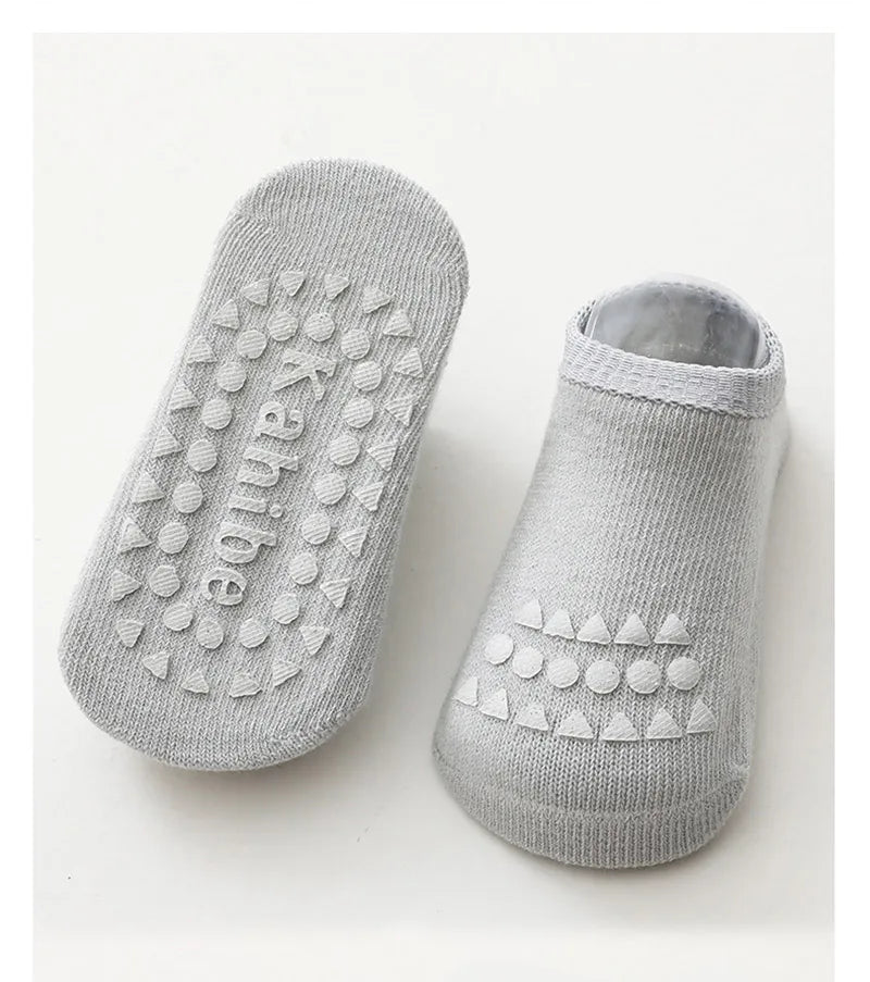 Baby Crawling Safety Set – Knee Pads & Anti-Slip Socks